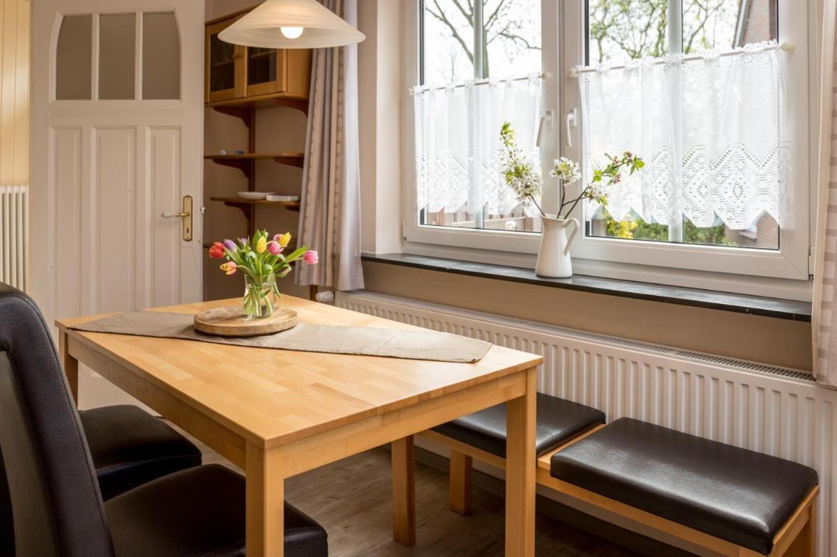 Appartement Friesenhof Janssen - Urlaub Auf Dem Bauernhof à Neuharlingersiel Extérieur photo