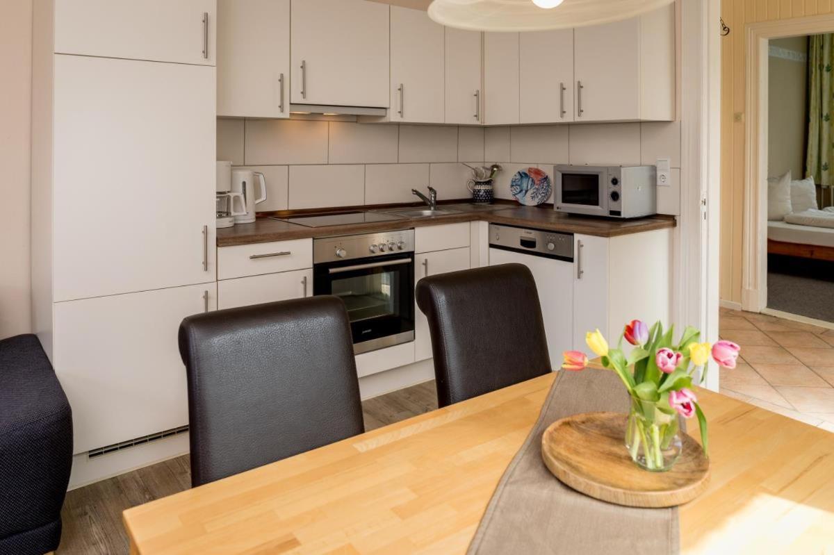 Appartement Friesenhof Janssen - Urlaub Auf Dem Bauernhof à Neuharlingersiel Extérieur photo