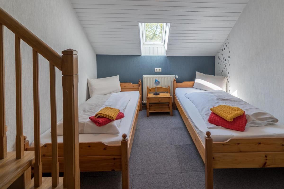 Appartement Friesenhof Janssen - Urlaub Auf Dem Bauernhof à Neuharlingersiel Extérieur photo