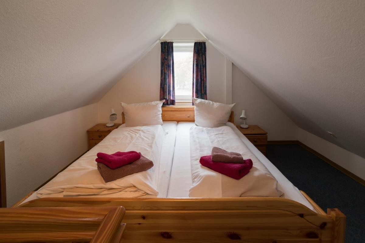 Appartement Friesenhof Janssen - Urlaub Auf Dem Bauernhof à Neuharlingersiel Extérieur photo