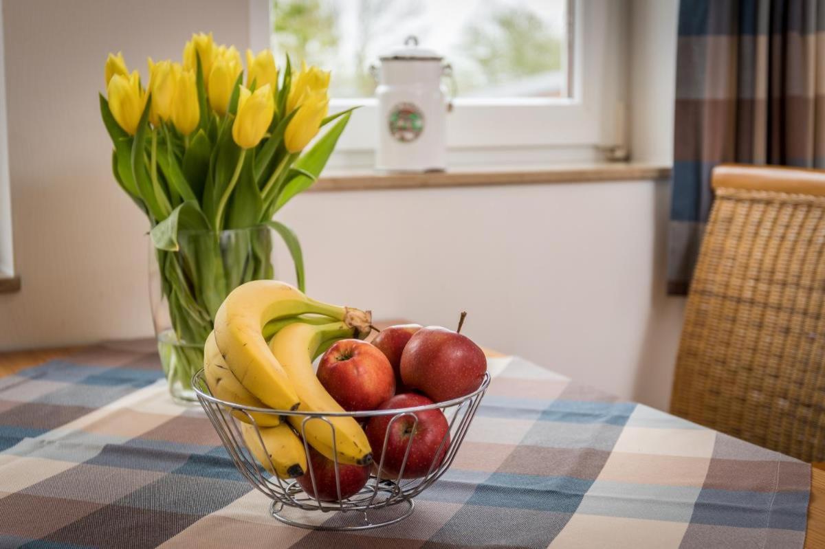 Appartement Friesenhof Janssen - Urlaub Auf Dem Bauernhof à Neuharlingersiel Extérieur photo
