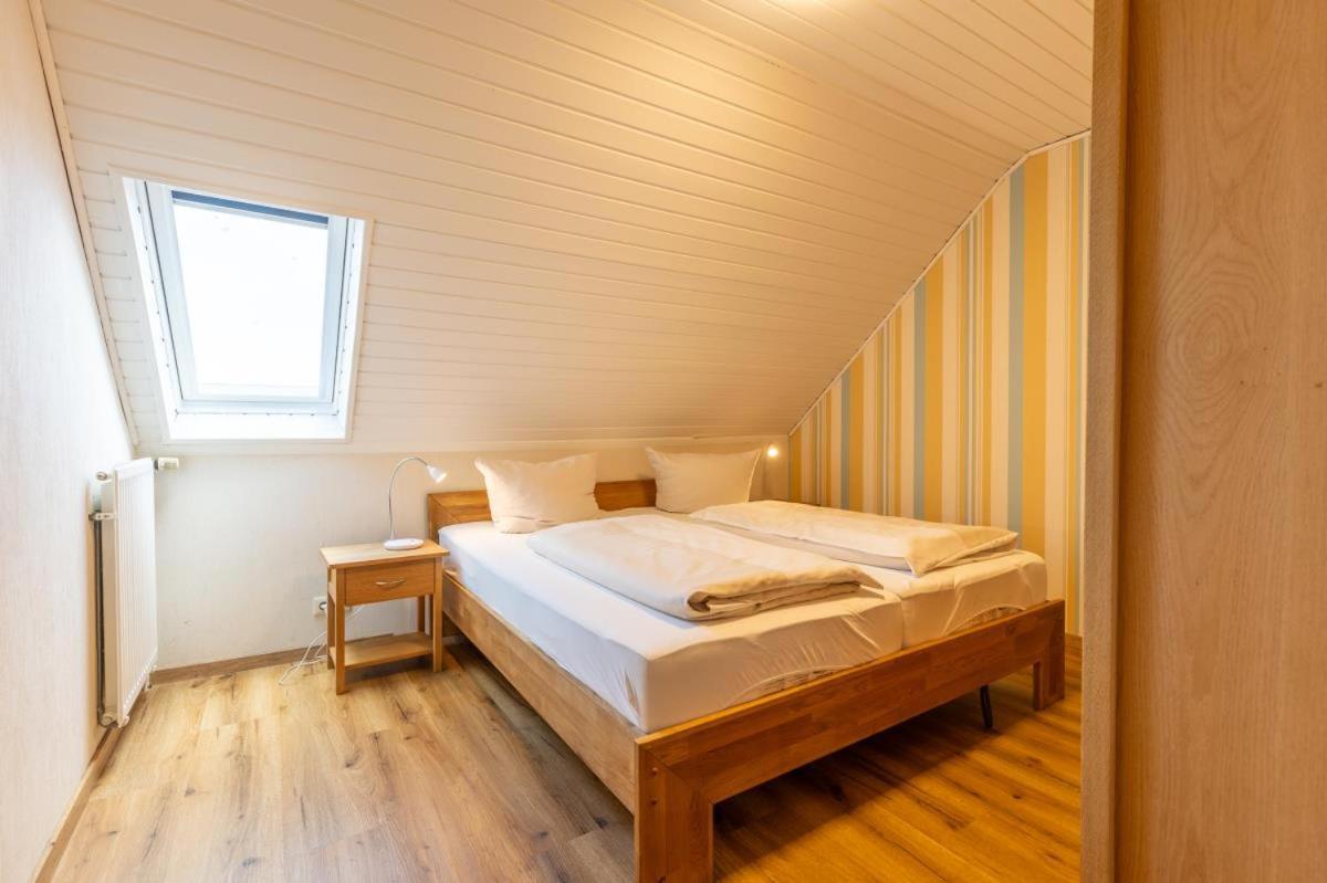 Appartement Friesenhof Janssen - Urlaub Auf Dem Bauernhof à Neuharlingersiel Extérieur photo